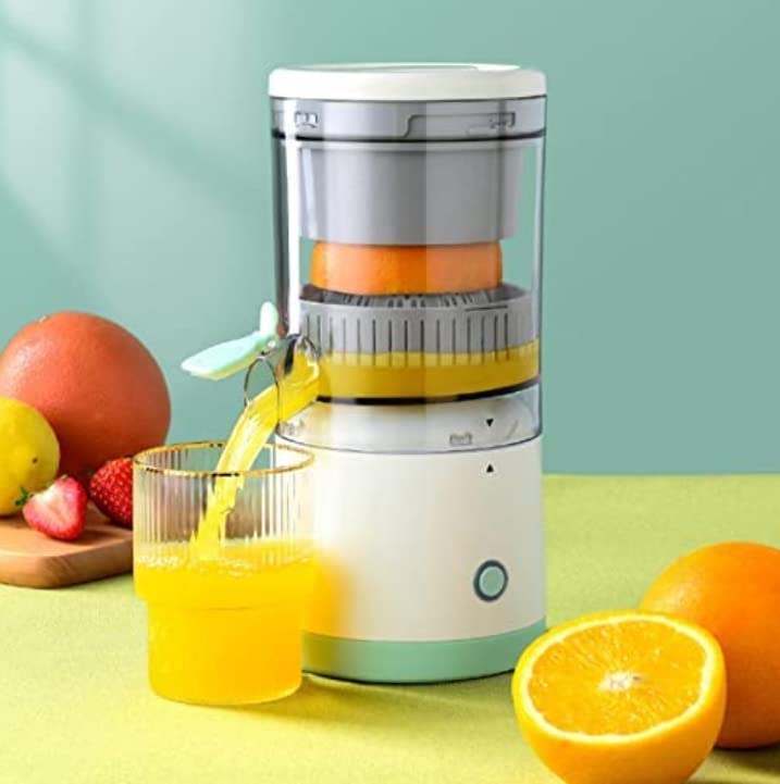 USB-Charged Wireless Fruit Juicer